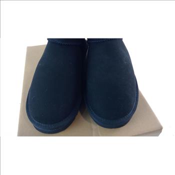 Ugg Classic Cowhide Womens Boots Size 11