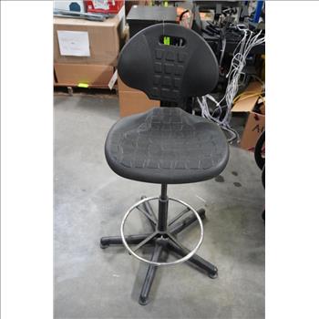 Uline Black Adjustable Spinning Chair