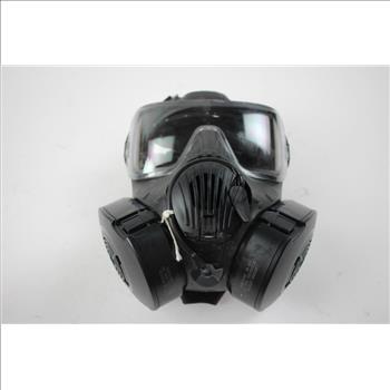Unknown Brand Gas Mask, Size Medium