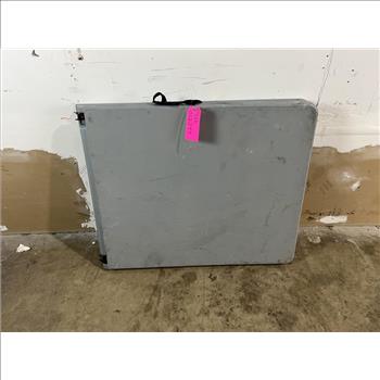 Unknown Brand Table