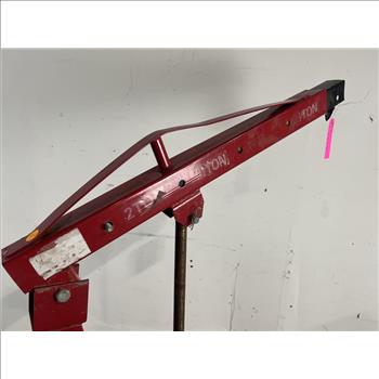 Unknown Engine Hoist