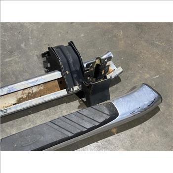 Unknown Running Boards/Tube Steps