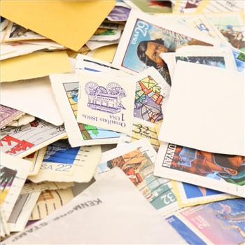 US And Foreign Stamps, 650+ Pieces