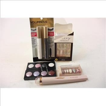 Vaultz Travel Bag With Make Up, 8+ Pieces