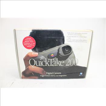 Vintage Apple QuickTake 200 Digital Camera