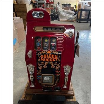 Vintage Golden Nugget Quarter Slot Machine - NEEDS REPAIRS