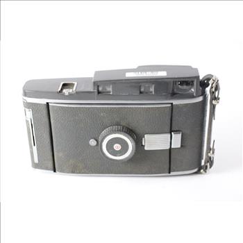 Vintage Polaroid 110A Pathfinder Land Camera