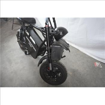 Voro Motors EMOVE RoadRunner Pro Seated Electric Scooter