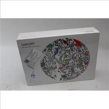 Wacom Intuos Pro Paper Edition Pen Tablet