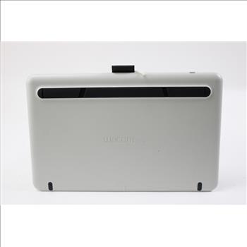 Wacom One Digital Drawing Tablet