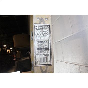 Werner 20' Fiberglass Extension Ladder