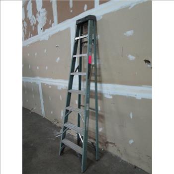 Werner 8' Step Ladder