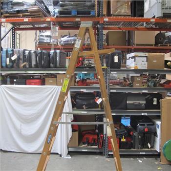 Werner Model W368 8 Ft Wood Ladder