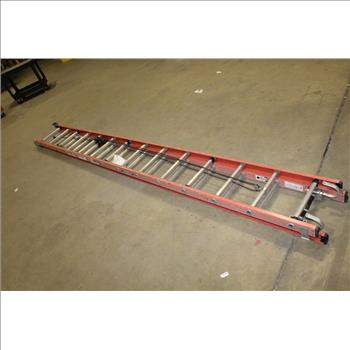 Werner TYPE 1A Fiberglass D-Rung Extension Ladder