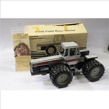 WHITE Farm Equipment Scale Model Field Boss' Tractor