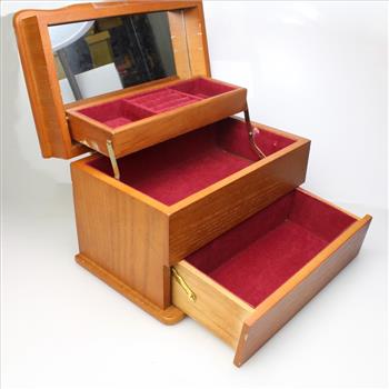 Wooden Expandable Tiered Jewelry Box