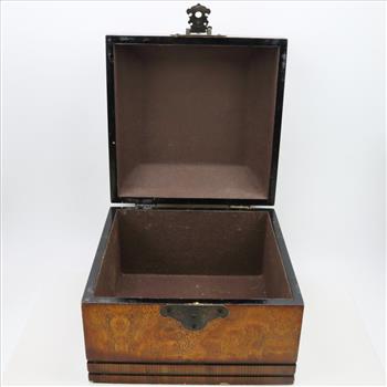 Wooden Felt Lined Box