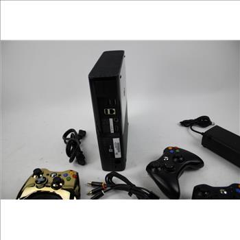 Xbox 360 4 Gb  And Controllers