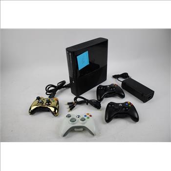 Xbox 360 4 Gb  And Controllers