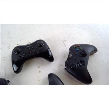 Xbox One Controllers And More 4 Pieces