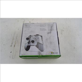 Xbox One Winter Forces Wireless Controller