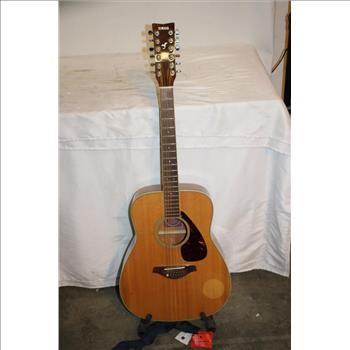 Yamaha Acoustic Guitar