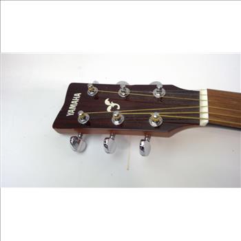 Yamaha Acoustic Guitar