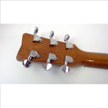 Yamaha Acoustic Guitar