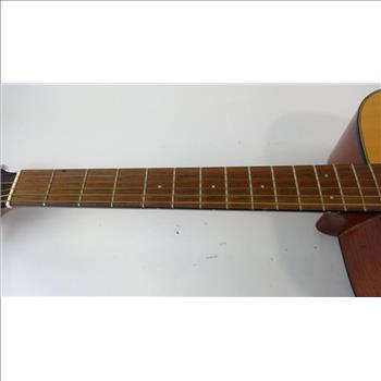 Yamaha Acoustic Guitar