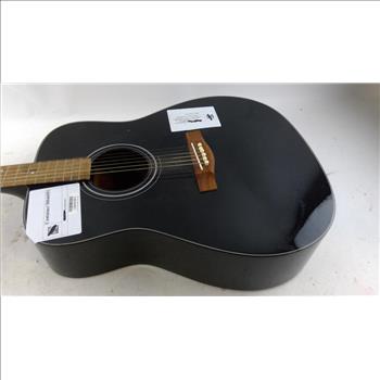 Yamaha Acoustic Guitar