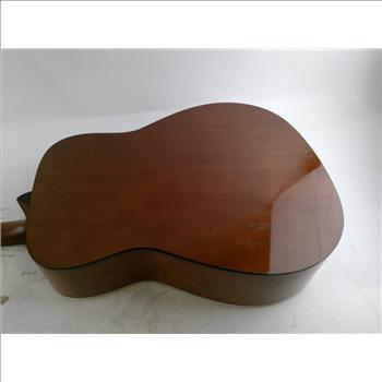 Yamaha Acoustic Guitar
