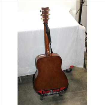 Yamaha Acoustic Guitar