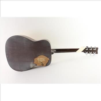 Yamaha Acoustic Guitar