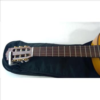 Yamaha Acoustic Guitar