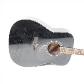 Yamaha  Acoustic Guitar With Road Runner Guitar Case