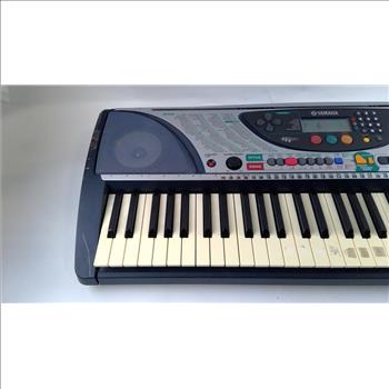 Yamaha Electric Keyboard