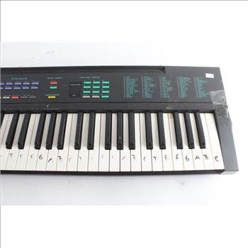 Yamaha Electric Keyboard