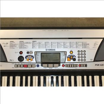 Yamaha Electric Keyboard