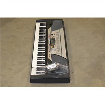 Yamaha Electric Keyboard