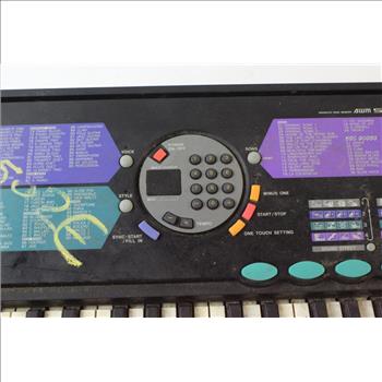 Yamaha Electric Keyboard