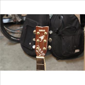Yamaha F335 Acoustic Guitar