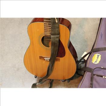 Yamaha F335 Acoustic Guitar