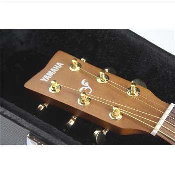 Yamaha F335 Acoustic Guitar