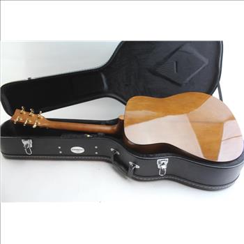 Yamaha F335 Acoustic Guitar