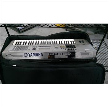 Yamaha Motif 6 Synthesizer