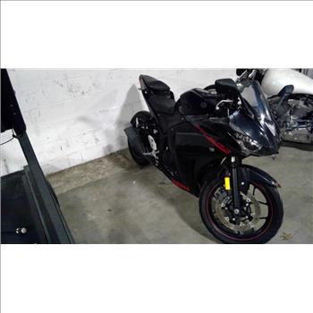 Yamaha R3 Motorcycle