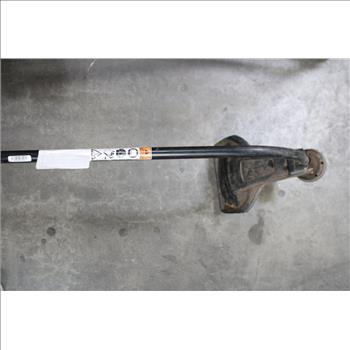 Yard Machines 2800M Gas-powered String Trimmer