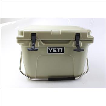 Yeti Cooler With Freezer Block