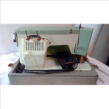 Zigzag Dressmaker Sewing Machine