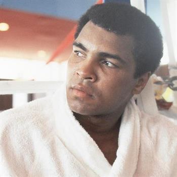 Muhammad Ali! Licensed Photograph of the Heavyweight Champ (30